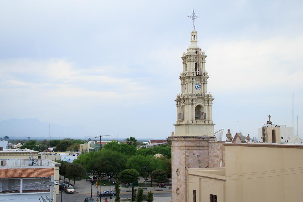 Guidi Hotel Linares Kültér fotó