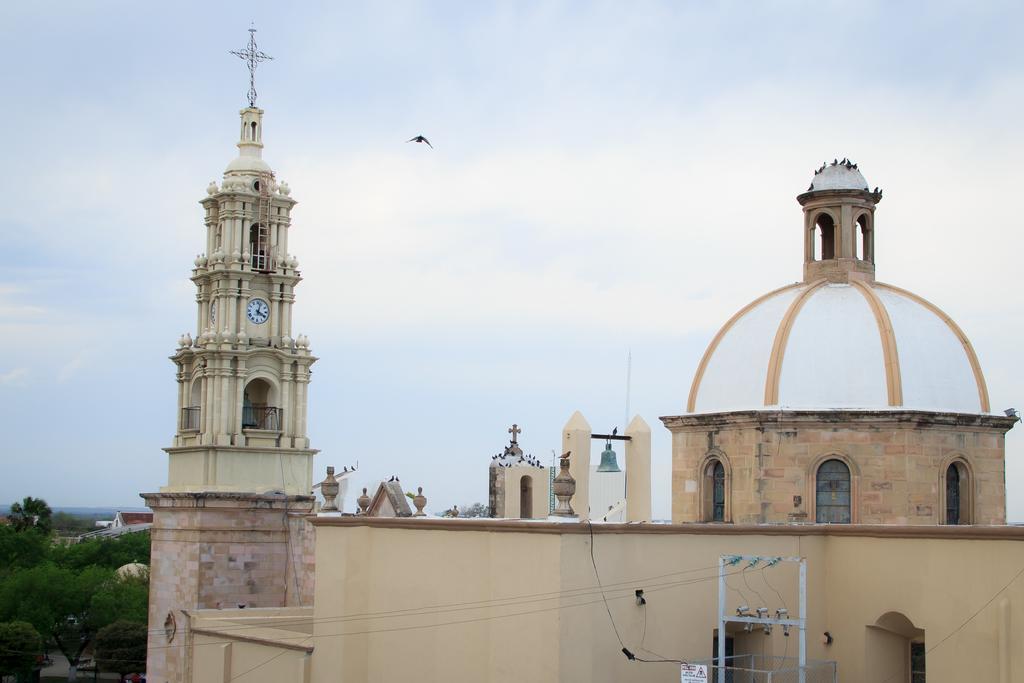 Guidi Hotel Linares Kültér fotó