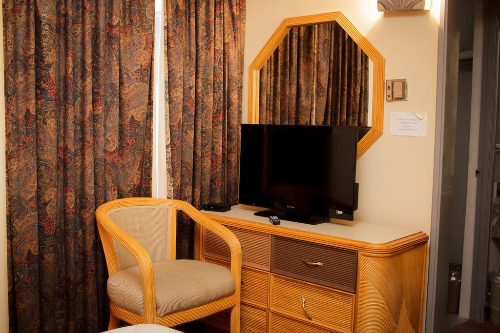 Guidi Hotel Linares Kültér fotó