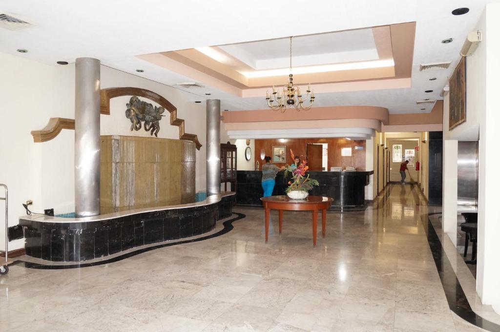 Guidi Hotel Linares Kültér fotó