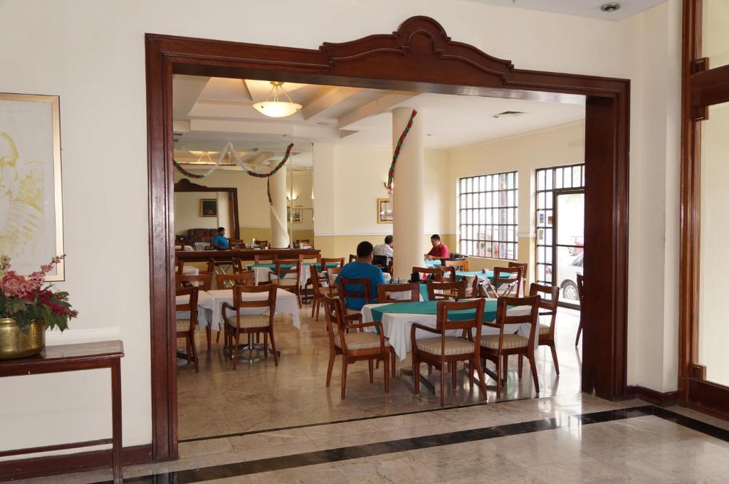 Guidi Hotel Linares Kültér fotó