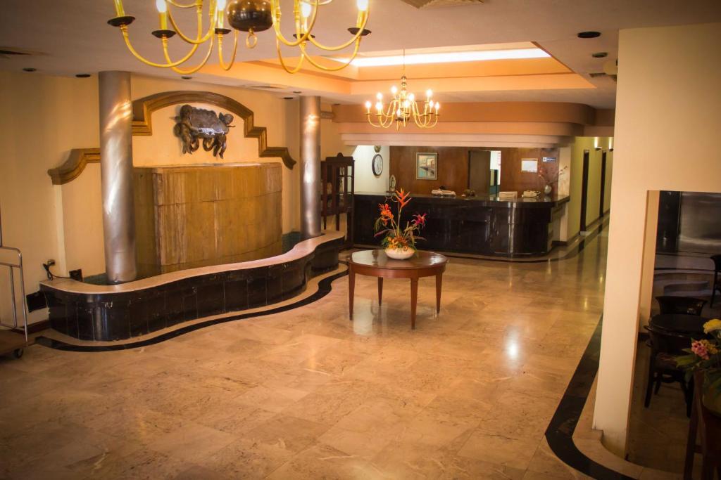 Guidi Hotel Linares Kültér fotó
